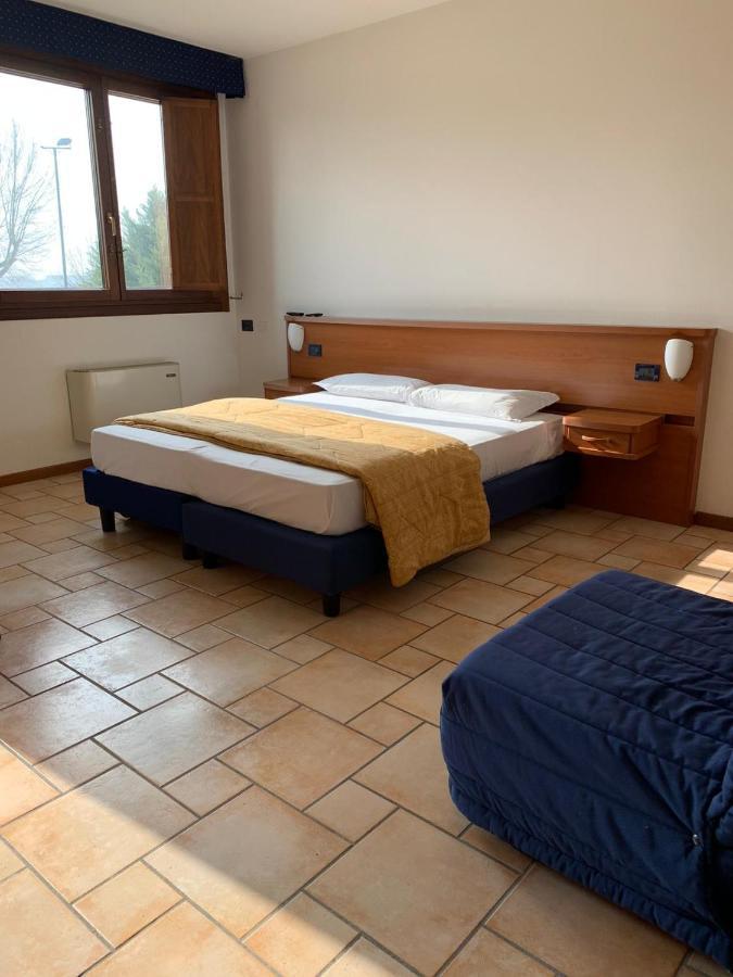 Hotel Lory Ficarolo Eksteriør bilde